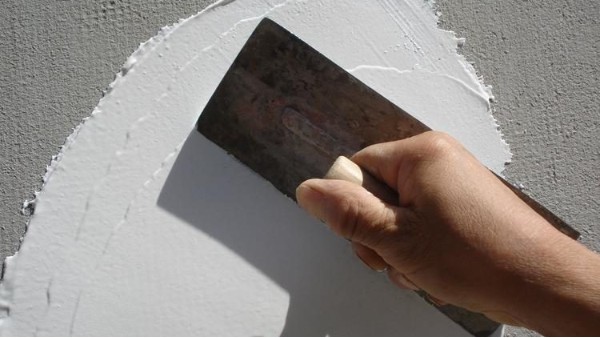 外墻舊膩子翻新怎么處理,易高好膩子告訴您